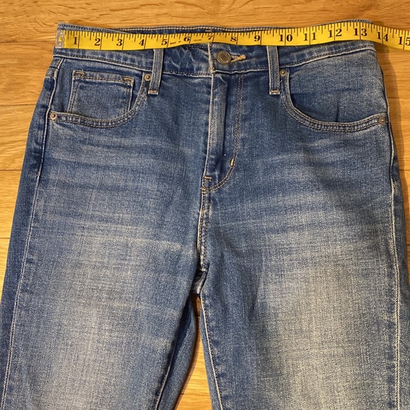 Levi’s 721 high rise skinny jeans ripped knees in medium wash size 26 - Picture 8 of 13